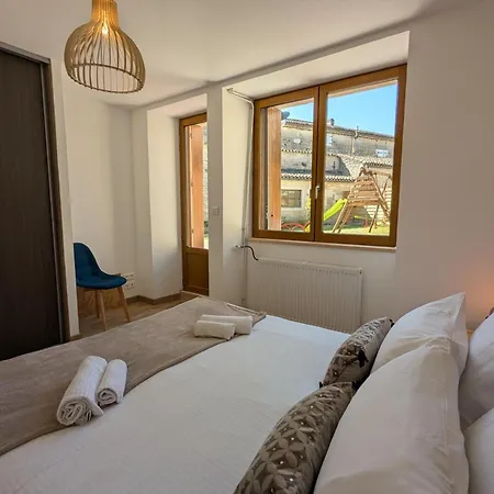 Maison Charentaise Moderne Avec Piscine Privative, Proche D'angouleme, Ideale Pour Familles - Fr-1-653-260 Holiday home